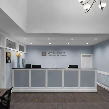 Club Wyndham Newport Onshore Extérieur photo