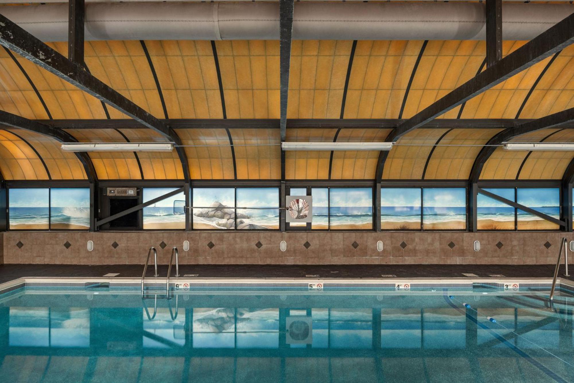 Club Wyndham Newport Onshore Extérieur photo