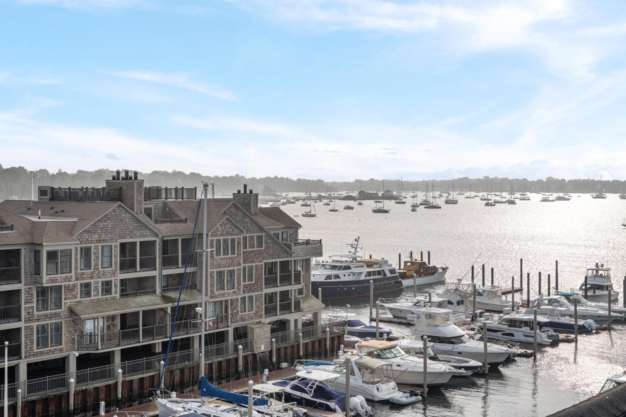 Club Wyndham Newport Onshore Extérieur photo