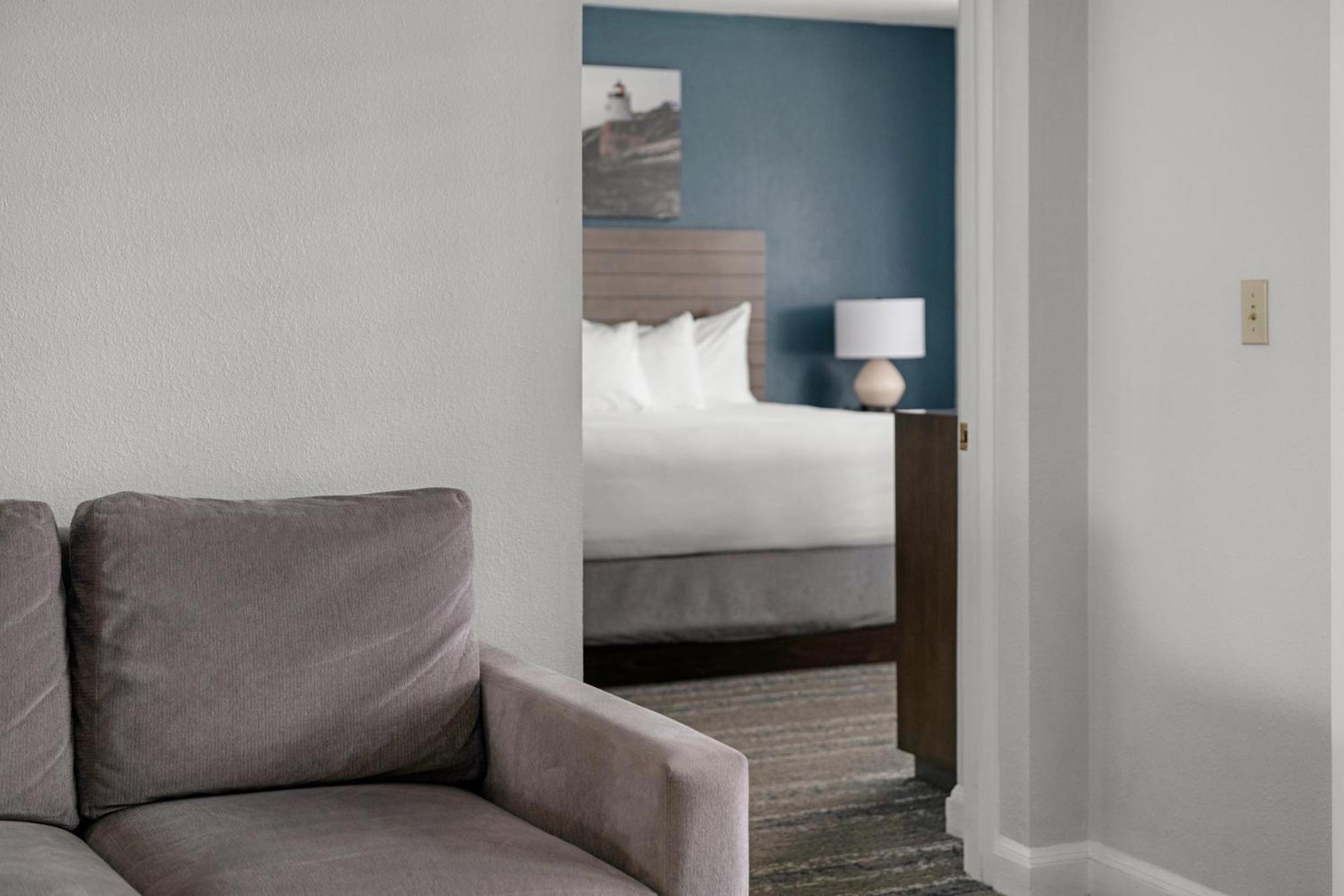 Club Wyndham Newport Onshore Extérieur photo